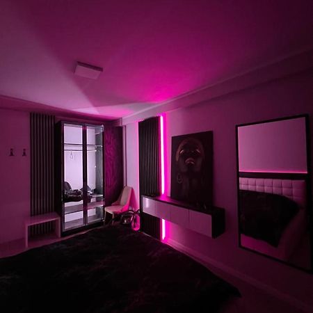 090 Area Apartment Tirana Bagian luar foto