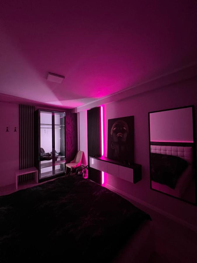 090 Area Apartment Tirana Bagian luar foto