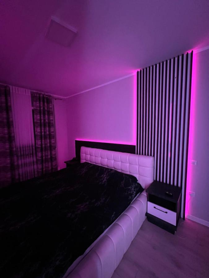 090 Area Apartment Tirana Bagian luar foto